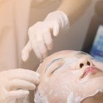 Top 4 loại mặt nạ cho da mụn và lưu ý khi sử dụng
