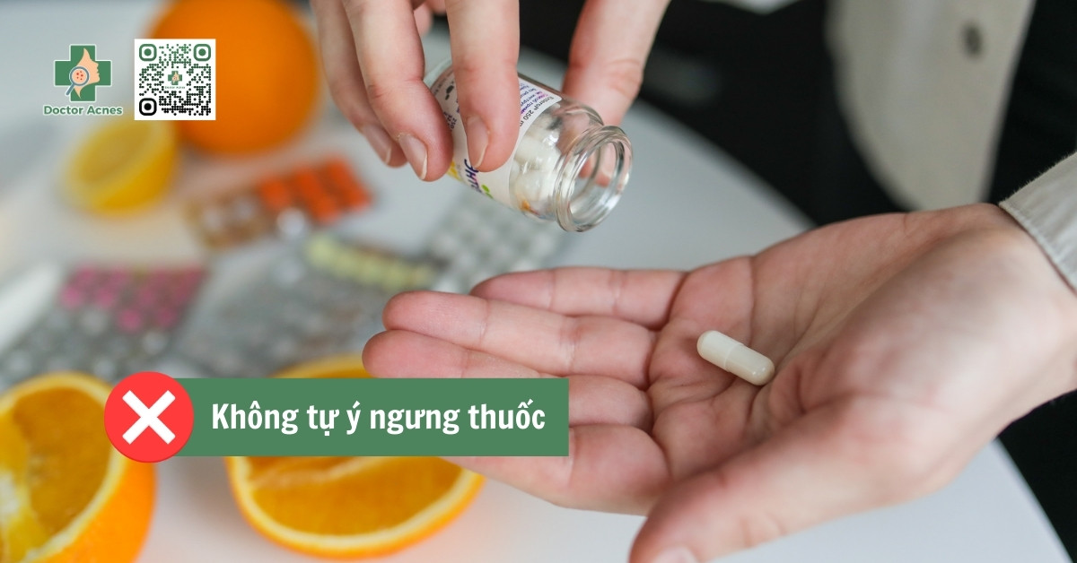 không tự ý ngưng thuốc kháng sinh